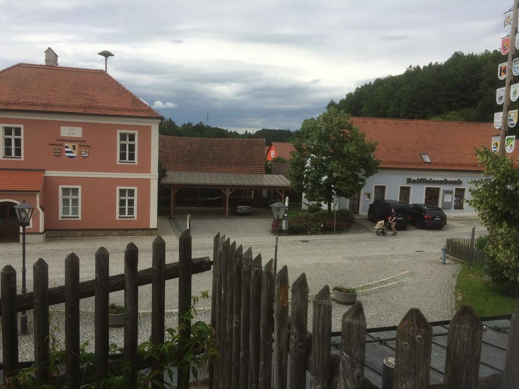 Zur Krone Wolfsegg Exterior foto